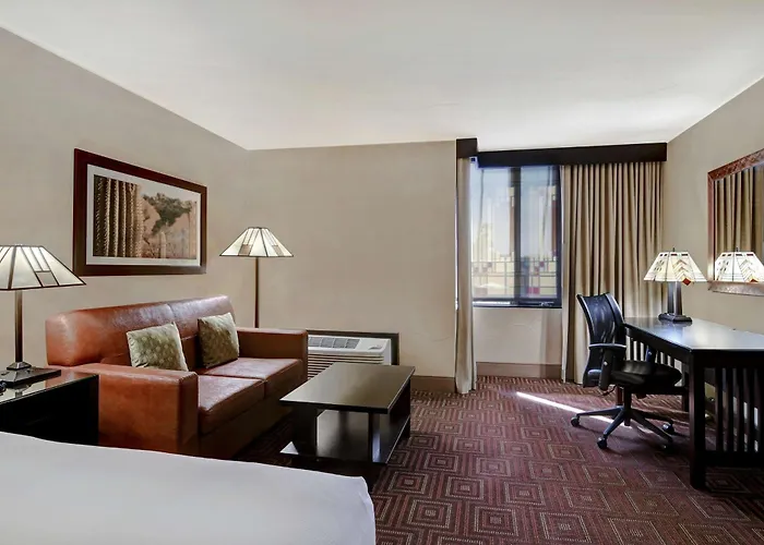 Doubletree By Hilton Phoenix- Hotel