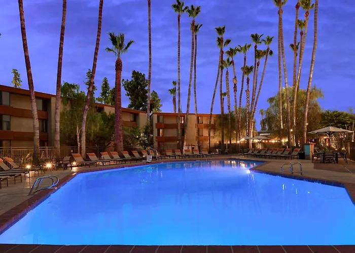 Hotel Doubletree By Hilton Phoenix- Tempe