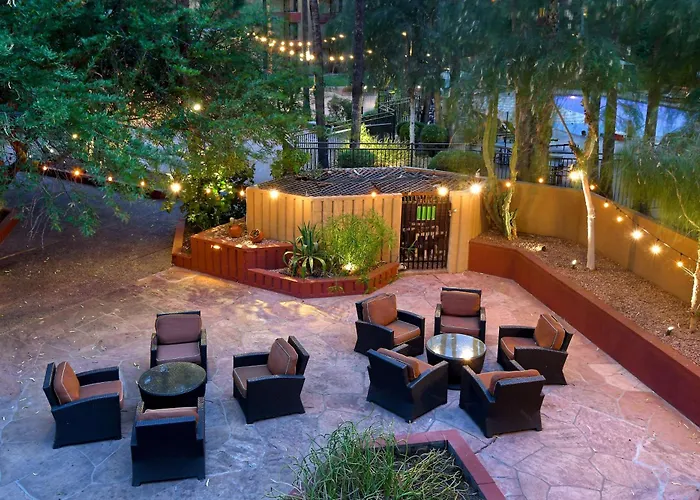 Doubletree By Hilton Phoenix- 4* Tempe