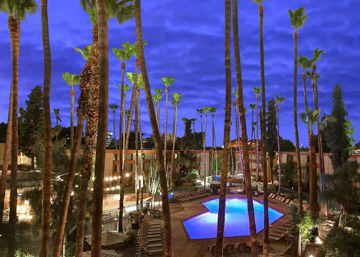 Doubletree By Hilton Phoenix- Hotel 4*