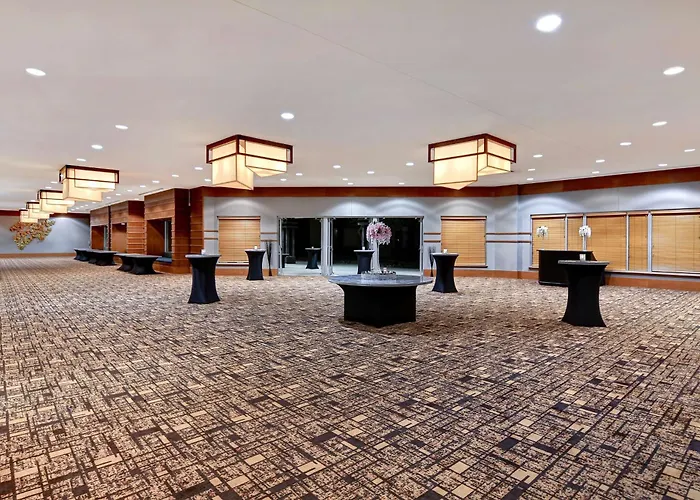 Doubletree By Hilton Phoenix- 4* Tempe