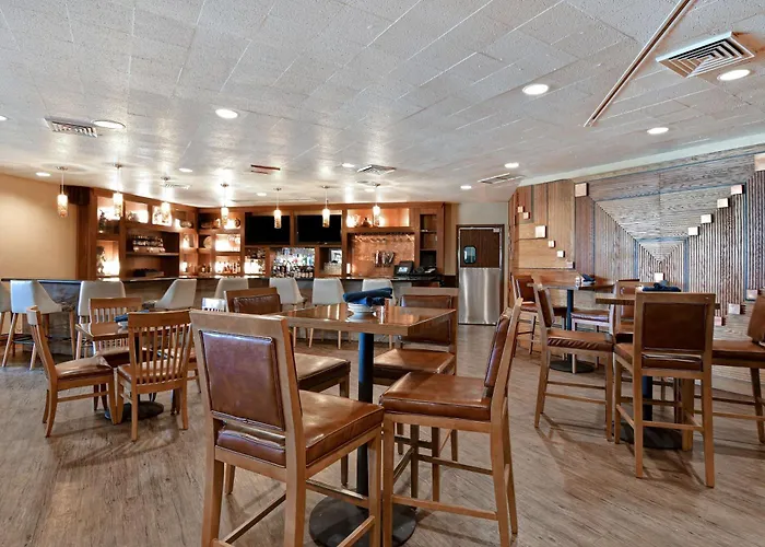 Doubletree By Hilton Phoenix- 4*
